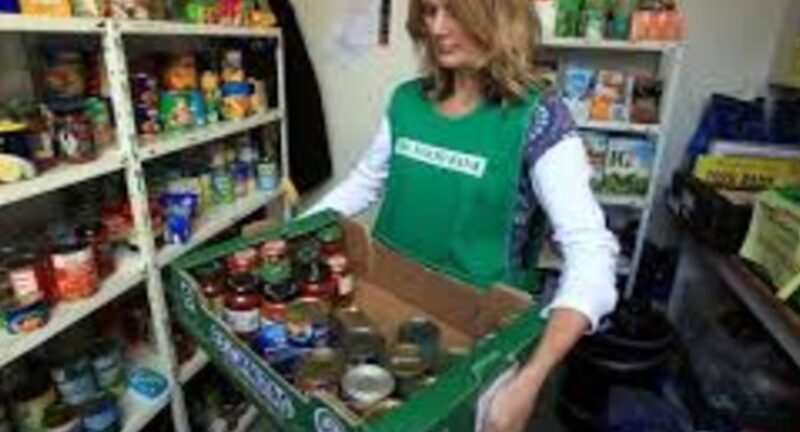Greater Providence Chamber of Commerce & RIRx Card Kick-Off Holiday Food Drive to Benefit CCAP!
